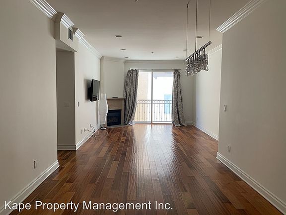 2nd image of 1444 S Point View St Unit 0204
