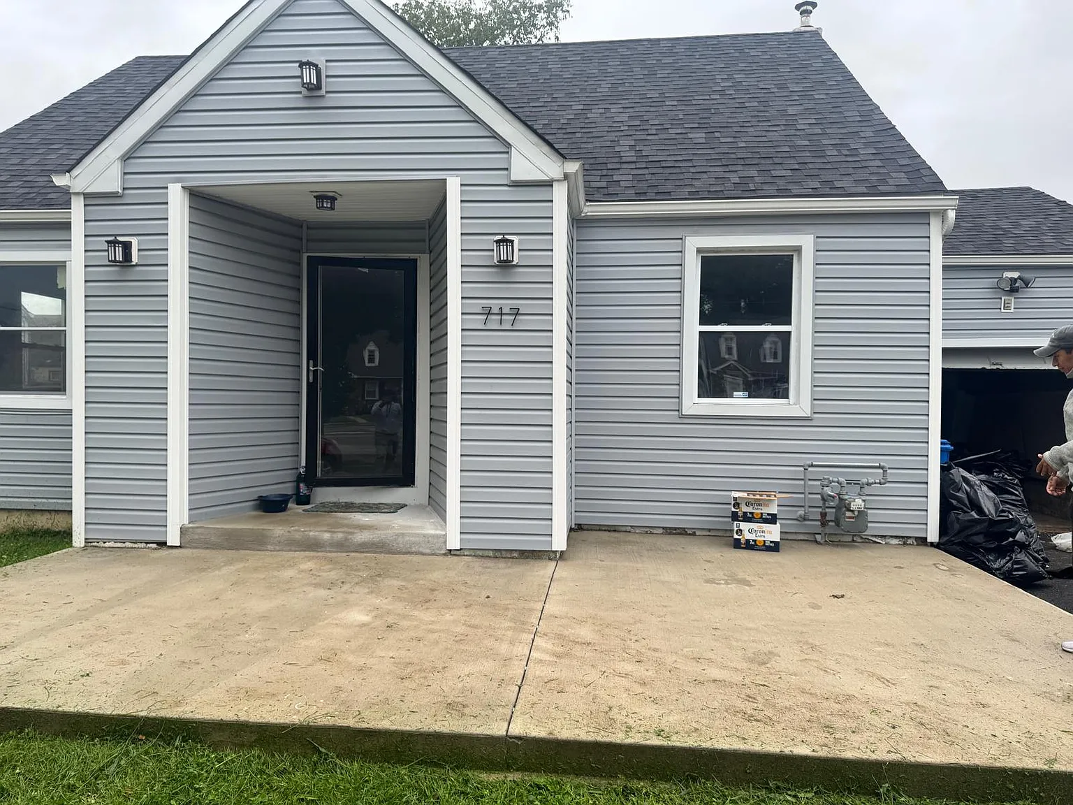 3 bed, 2.5 bath, 1428 sqft, $2,950 — Photo 1