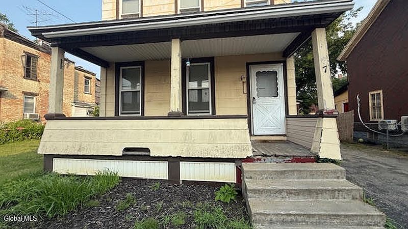 3rd image of 7 Leonard Street