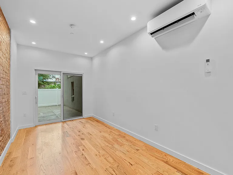 1815 Woodbine St #1C — Photo 7