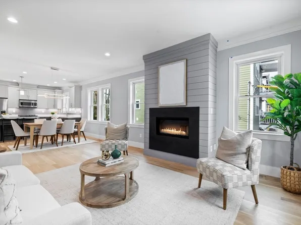 149 Williams St #1, Jamaica Plain, MA 02130