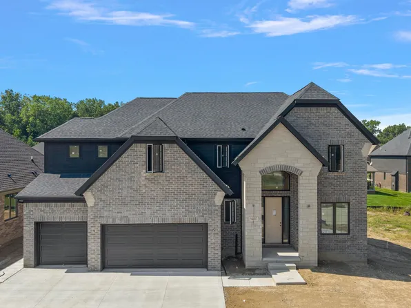 54437 Palomino Dr, Shelby Township, MI 48316