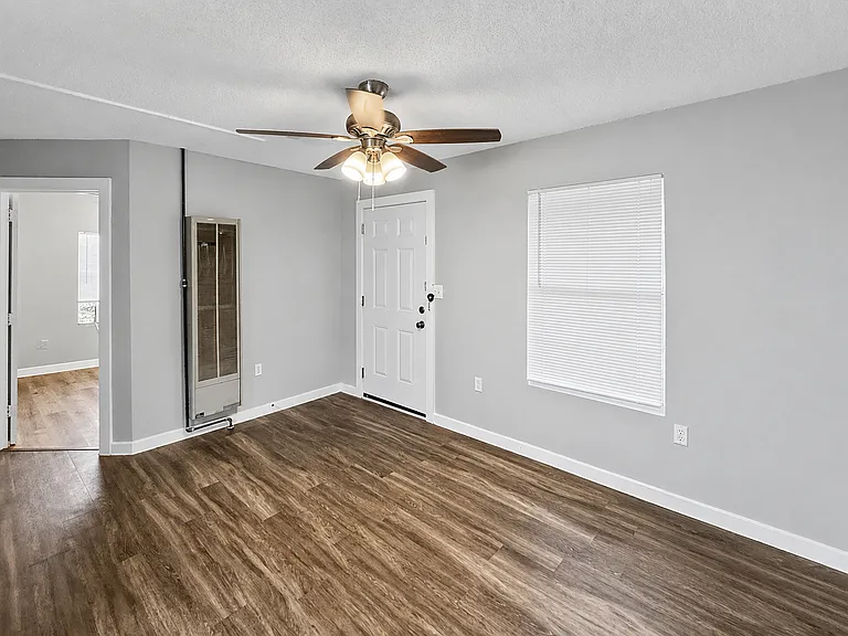 2714 Kavasar Dr — Photo 4