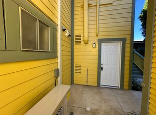 678 N Shaffer St #C, Orange, CA 92867