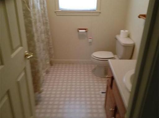 3rd image of 393 Foundry St APT A1
