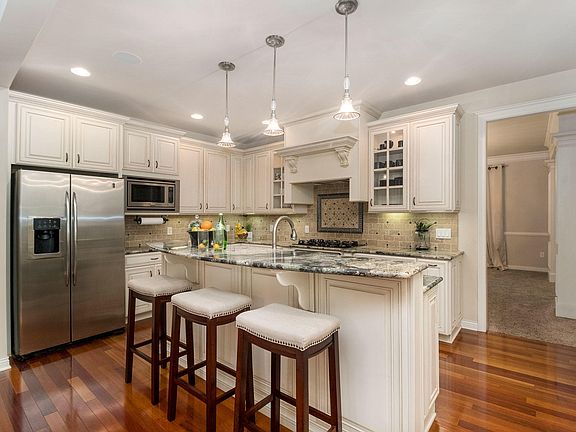 5th image of 6597 Hidden Lake Cir