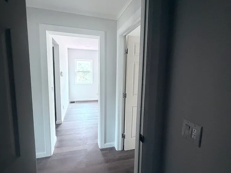 507 W Seneca St #2 — Photo 5