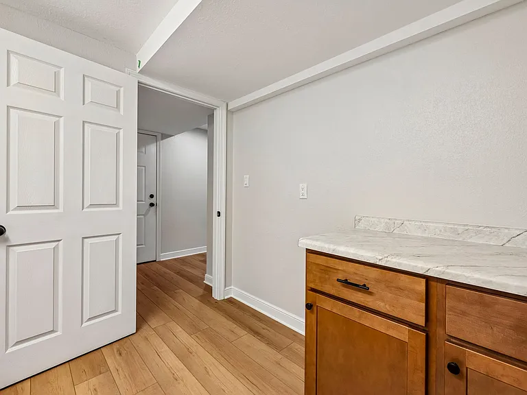 11108 W Forest Home Ave — Photo 23