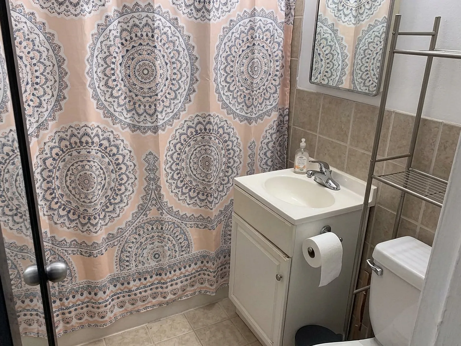 Studio, 402 sqft, $1,600 — Photo 4