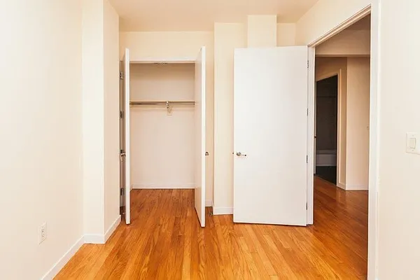 Rented by Nooklyn NYC LLC | media 69