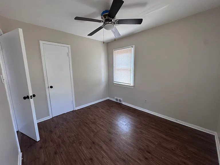8227 Riverview St — Photo 4