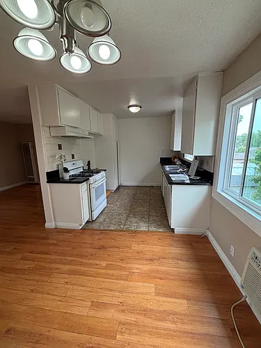13545 Vanowen St #1 Photo 1