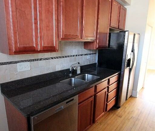 3rd image of 3449 N Wolcott Ave #18492
