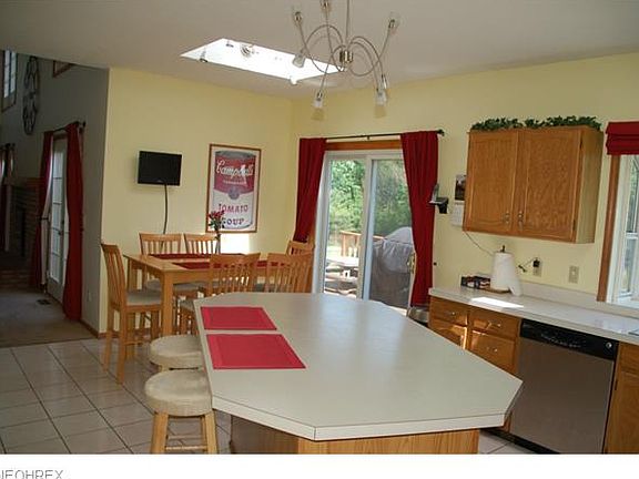 4th image of 16394 Falmouth Dr