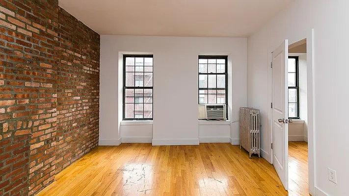 Rented by Nooklyn NYC LLC | media 49