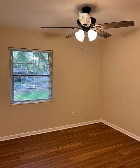 1803 Rosedale Dr — Photo 10