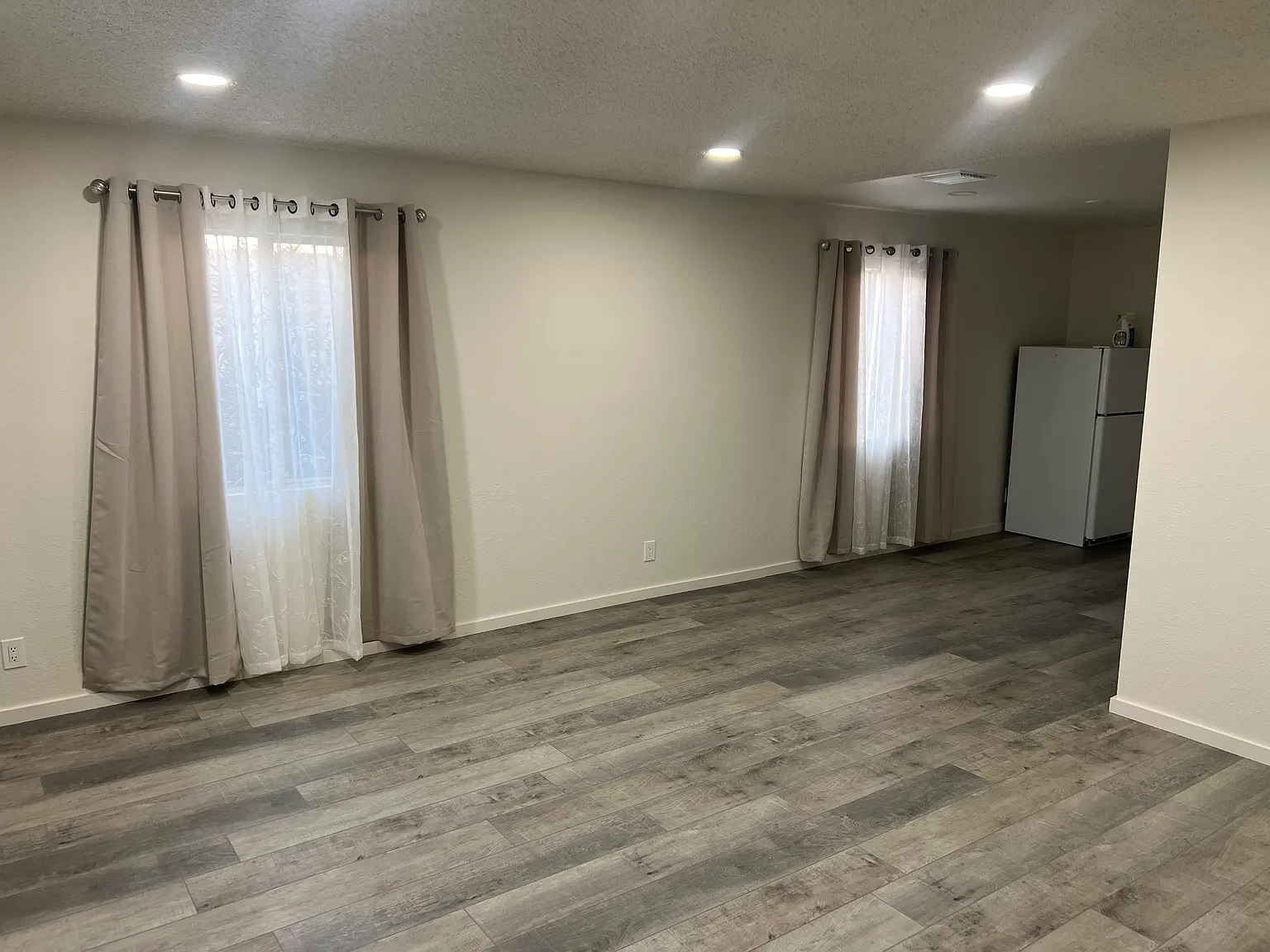 2 bed, 760 sqft, $1,700 — Photo 4
