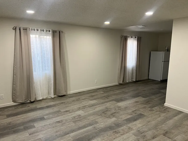 66480 Mission Lakes Blvd #B — Photo 4