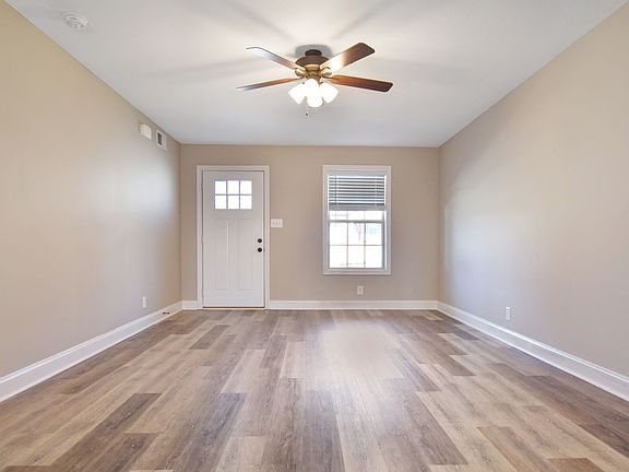 2nd image of 828 Lutz Ln