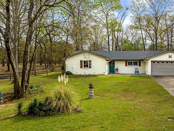 2nd image of 354 Summerfield Rd