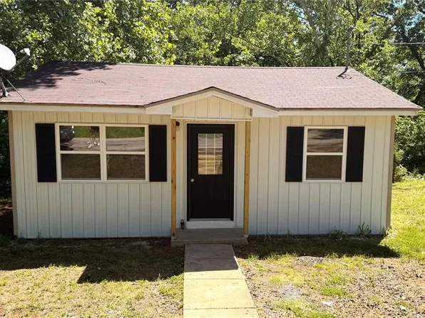 706 High St, Marble Hill, MO 63764