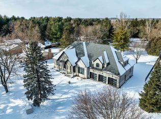 10 Philips Rd, Whitby, ON L1M1G7