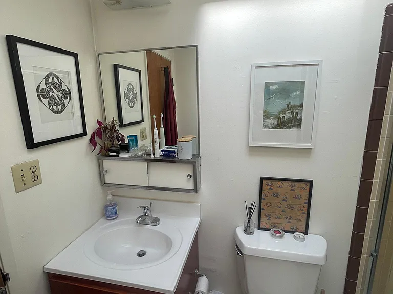 350 22nd Ave #6 — Photo 9