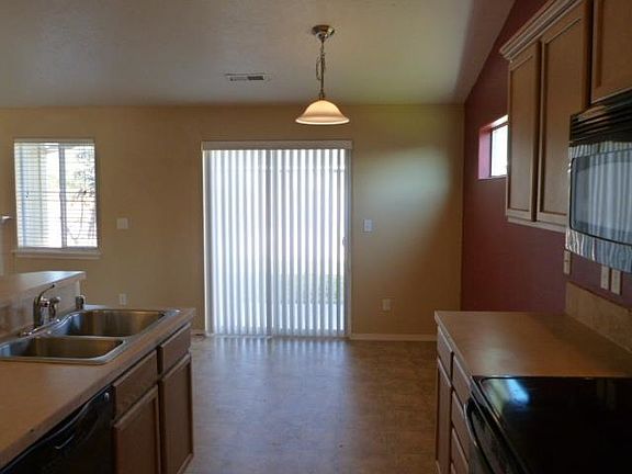 3rd image of 6015 Washougal Ln