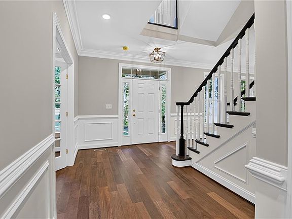 4th image of 108 Lothian
