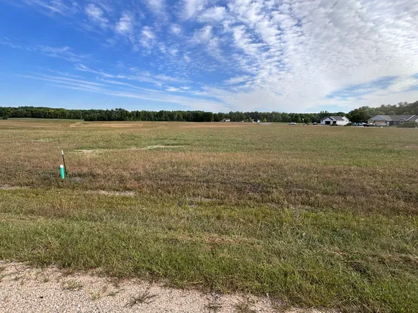 8 Chainview Ct NW, Alexandria, MN 56308