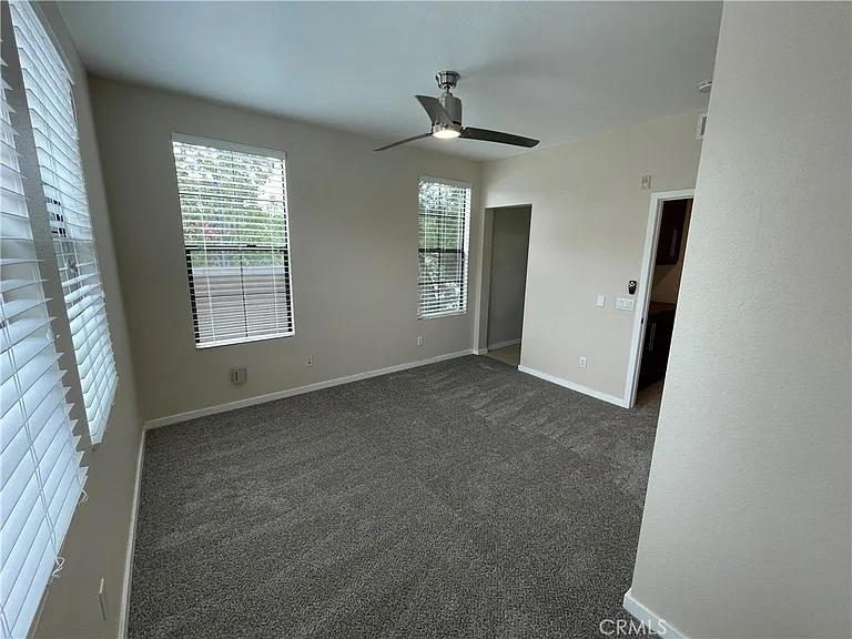 501 W Maple Ave — Photo 41