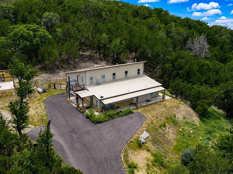 144 Roland Trl — Photo 3