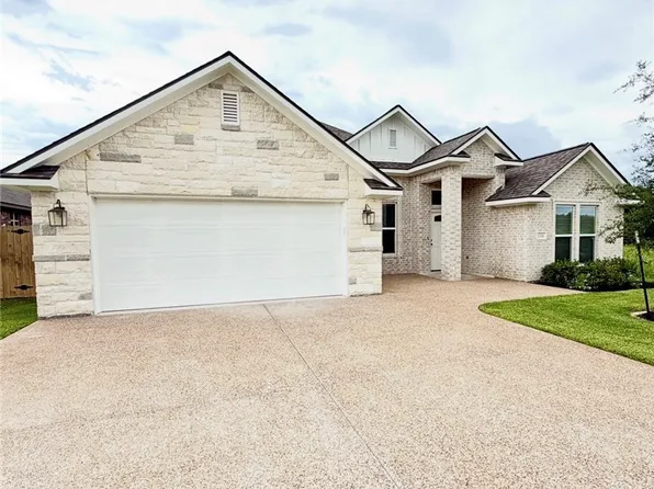 1206 Bridgewater Dr, College Station, TX 77845