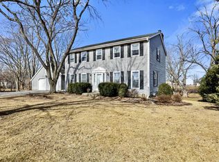 N100W16800 Revere Ln, Germantown, WI 53022