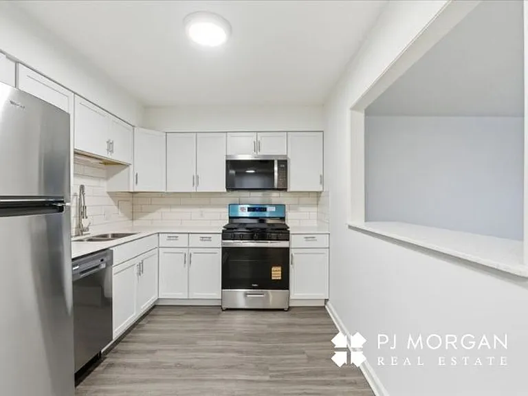 Fernshire Apartments — Photo 2