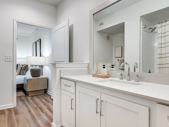 4th image of 6000 El Dorado Way #2-279