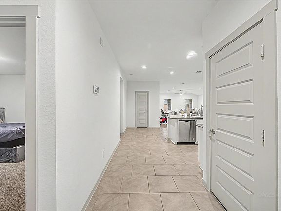 4th image of 29518 Paytons Park Ct