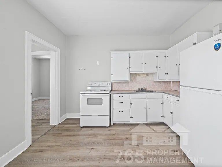 720 S Union St #2 — Photo 4