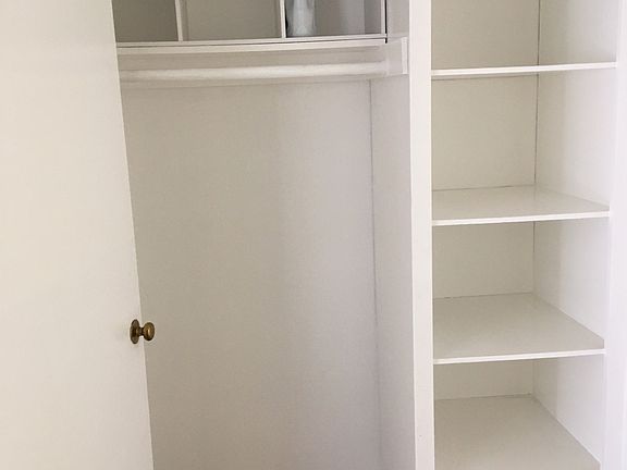 3rd image of 91 Hillcrest Dr APT 6
