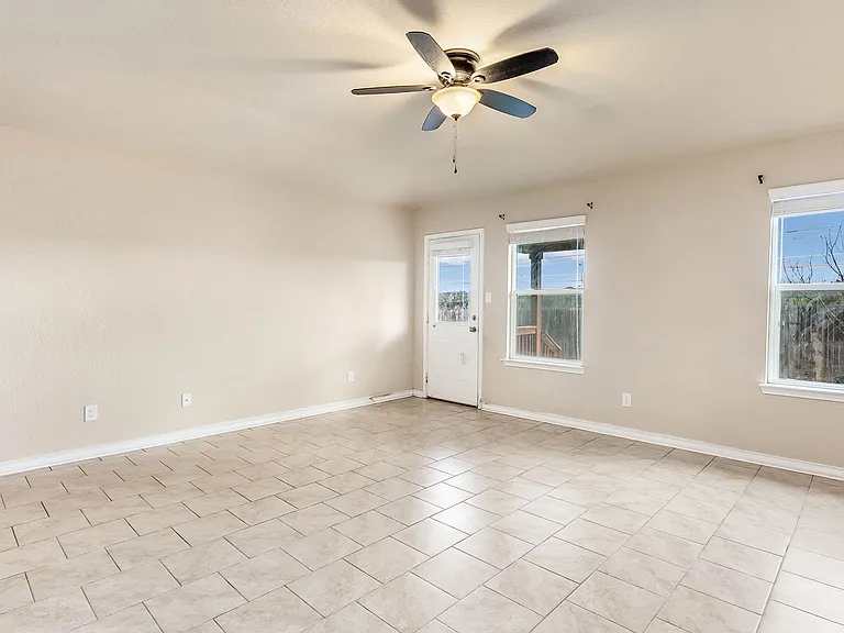 11310 Eagle Tree — Photo 8