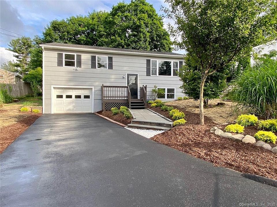 1st image of 3 Woodside Avenue Ext