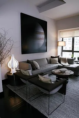 Rented by A & I Broadway | media 21