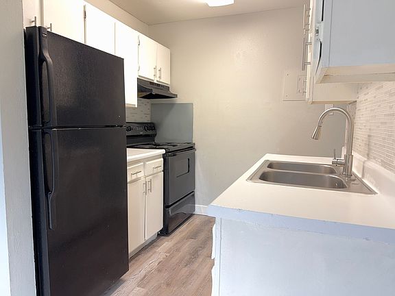 4th image of 801 S Union Blvd APT 3