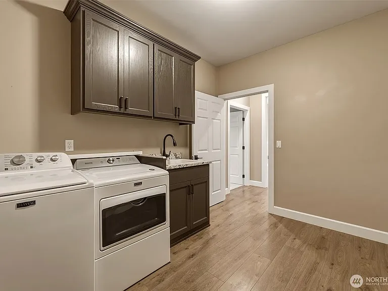 2643 Molten Ct — Photo 13