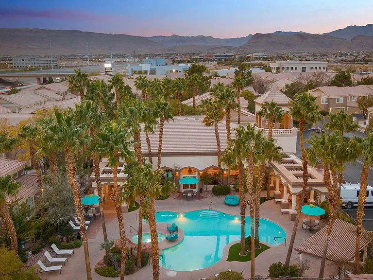 Resort at The Lakes — Photo 88