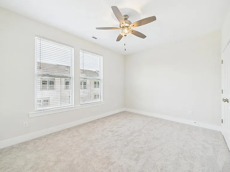 308 Ferebee Pl — Photo 9
