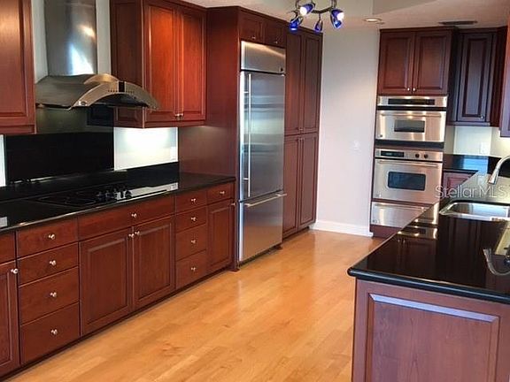 5th image of 555 5th Ave NE Suite 933
