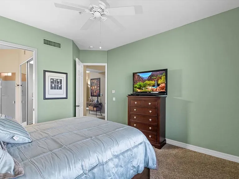3800 S Cantabria Cir #1040 — Photo 10