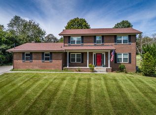 117 Antioch Dr, Oak Ridge, TN 37830