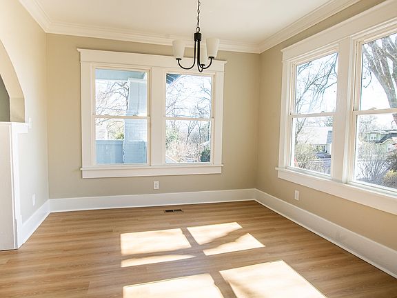 5th image of 215 Hillcrest Ave